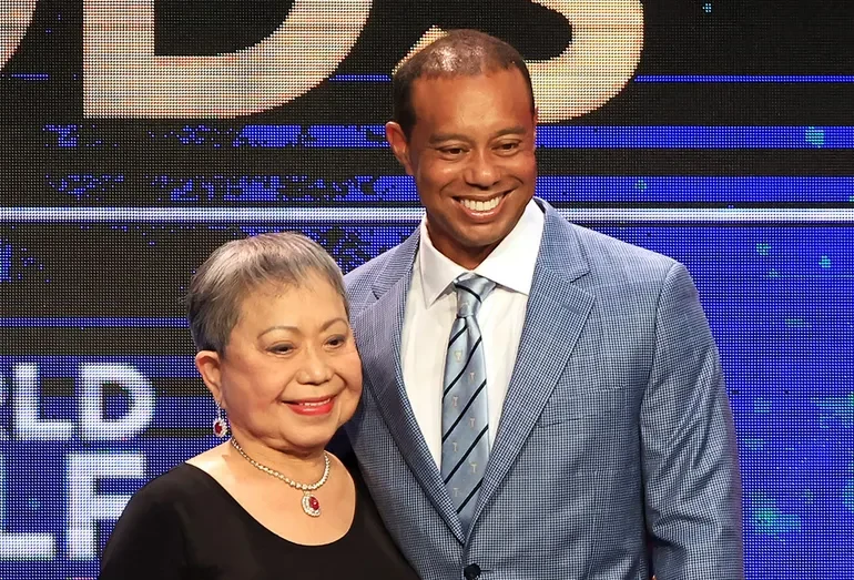 Tiger Woods anuncia el deceso de su madre, la "mayor fan" de su carrera