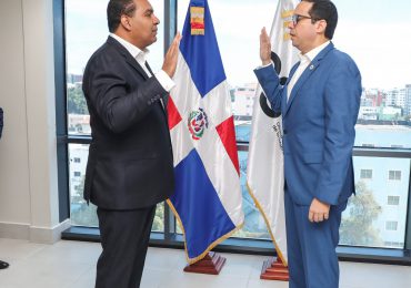 Juramentan a Edgar De Jesús Batista como nuevo director general de la OGTIC