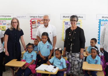 Estudiantes de primaria aumentan entre 33 y 17 puntos en evaluaciones de Lengua Española y Matemáticas, con el programa “CON BASE”