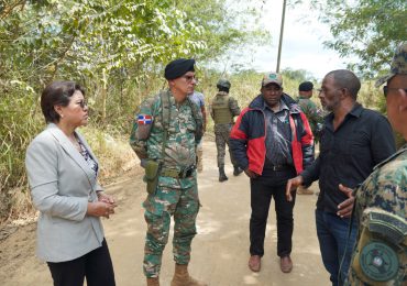 Comandante general del Ejército Iván Camino Pérez recorre zona fronteriza