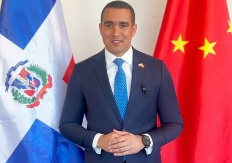 José Julio Gómez inicia gestión como Embajador de la República Dominicana en China con un mensaje en idioma chino