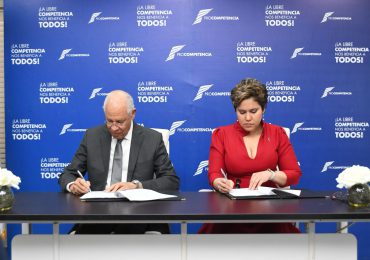 Pro-Competencia y el ITSC firman acuerdo para fomentar los conocimientos sobre competencia entre los profesionales del instituto