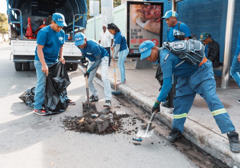 Video: Alcaldía despliega gran operativo de limpieza en las tres circunscripciones del DN