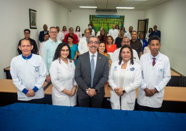 Jorge Asjana se reúne con docentes del Robert Reid y les presenta proyectos para la UASD