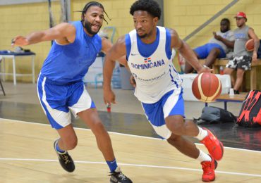 Víctor Liz y Andrés Feliz se integran a los entrenamientos de la Selección Dominicana de Baloncesto