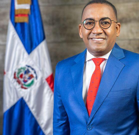 Víctor Pichardo asistirá a feria “Turismo y Atracciones 2025” en Pedernales; disertará en conferencia