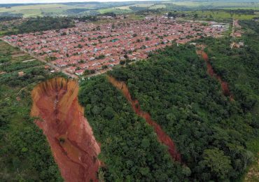 Buriticupu declara estado de emergencia tras la aparición de enormes socavones en la Amazonía brasileña