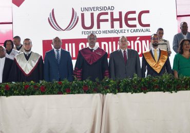 UFHEC gradúa 930 profesionales; apuesta a la investigación y proyectos de innovación agrícola