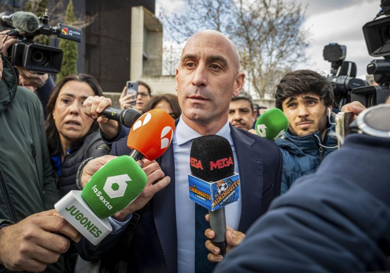 Luis Rubiales asegura que el beso a Jenni Hermoso fue consentido y no fue una agresión sexual