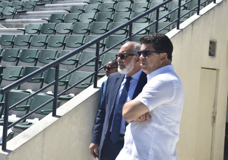 Alcalde Dío Astacio visita instalaciones de la Fedotenis en el Parque del Este