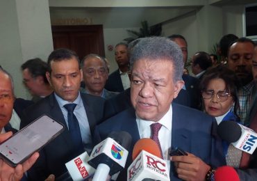 Leonel Fernández afirma aumento salarial se quedó corto para enfrentar la inflación