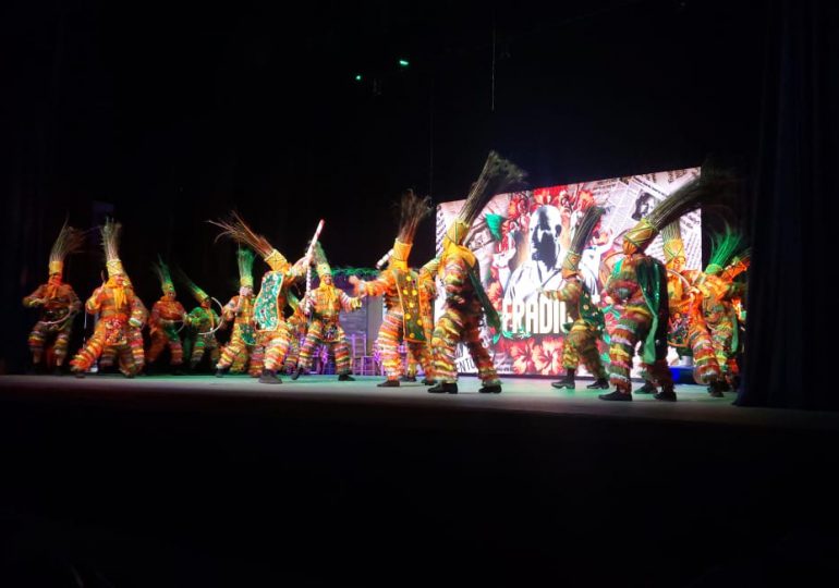 Ballet Folklórico Nacional y Bellas Artes realizan homenaje a Fradique Lizardo