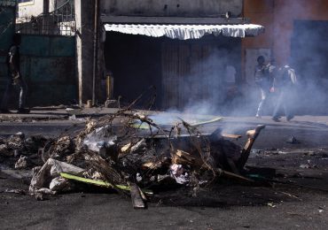 Linchan a supuestos pandilleros en Puerto Príncipe en día de protestas contra violencia