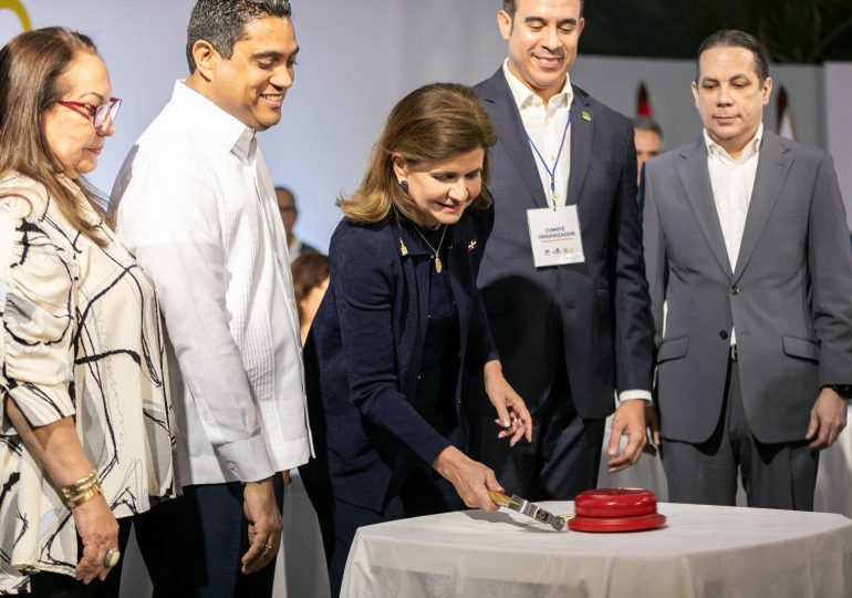 Raquel Peña da campanazo de apertura para la Copa Independencia de Boxeo Internacional 2025