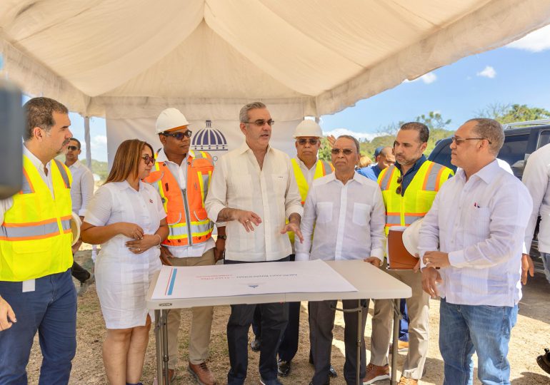 Presidente Abinader inaugura carretera Comendador - Guaroa - Macasías que impactará a más de 65 mil habitantes de Elías Piña