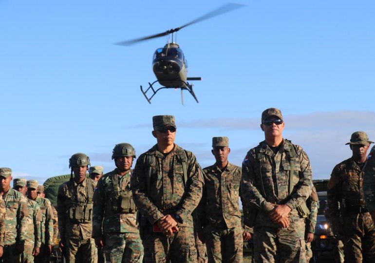 Convoy militar del Ejército llega a la frontera por Dajabón para reforzamiento