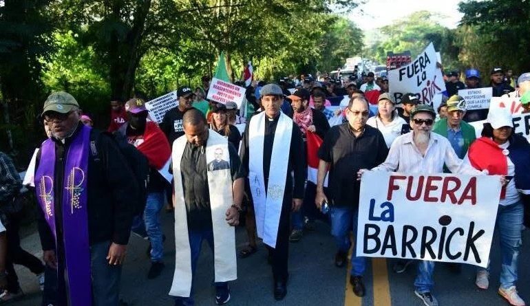 Sacerdotes y grupos populares ratifican marcha contra la presa de cola y exigen salida de Barrick Gold