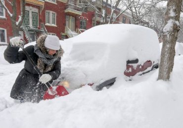 Montreal sufre intensa nevada y condiciones peligrosas de viaje