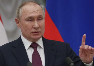 Rusia arremete contra el discurso de Macron, "desconectado de la realidad"