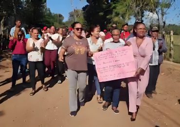 Exigen asfaltado de calles en comunidad Mariano Cestero en Dajabón