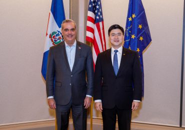 Luis Abinader visita la Universidad Purdue y fortalece alianza estratégica con República Dominicana