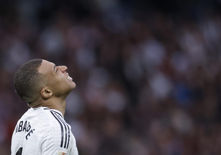 Mbappé, con un golpe en un tobillo, duda para el partido de vuelta contra el Atleti