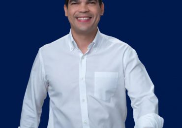 Wellington Arnaud lidera preferencia del PRM rumbo al 2028, afirma el senador Moisés Ayala