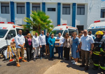 Paliza presenta avances del Sistema 911 en Puerto Plata; entregan ambulancias, cámaras de vigilancia y equipos de rescate