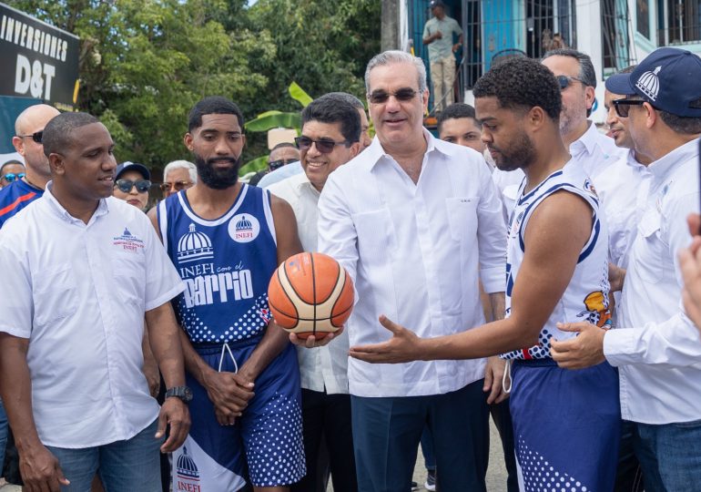 Abinader inaugurará dos centros educativos y concederá Medalla al Mérito de la Mujer Dominicana en Santiago