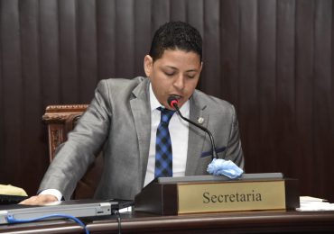 Diputado Luis Báez reintroduce proyecto de ley para declarar Parque Nacional a Las Dunas de Baní