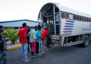 En los 15 días de marzo DGM repatría casi 13 mil haitianos indocumentados y somete 12 personas acusa de ilícitos de tipo penal