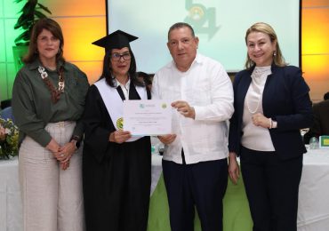 COOPNAMA y la Universidad Cooperativa de Colombia gradúan a colaboradores