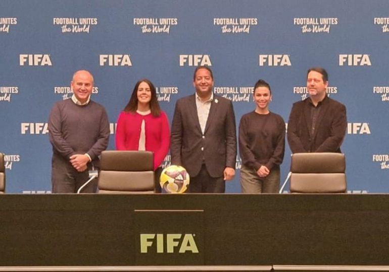 Benny Metz, Comisionado de Fútbol, sostuvo un encuentro en la FIFA para impulsar proyectos en el país