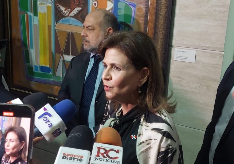 "No estábamos listos para emitir ese decreto", dice Raquel Peña sobre retiro de impuestos a plataformas digitales