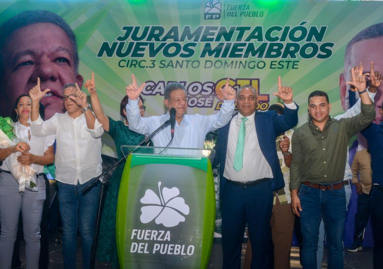 Dirigentes del PLD se juramentan en la Fuerza del Pueblo