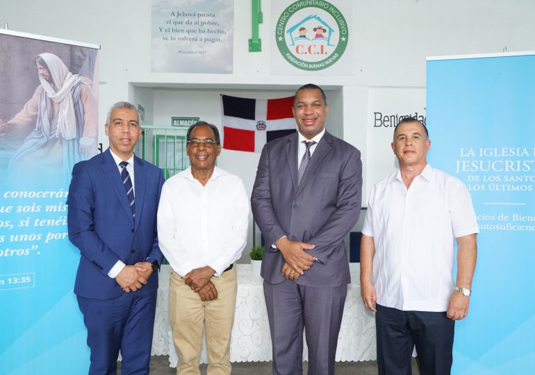 La Iglesia de Jesucristo dona equipos de cocina y agua potable para combatir la desnutrición infantil en Azua