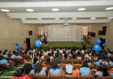 La ABA orienta a más de 2,000 jóvenes sobre cultura bancaria, ahorro y prevención de delitos digitales