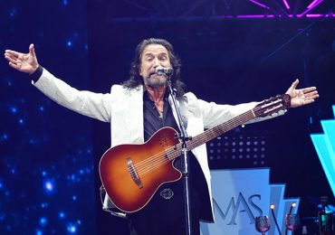 Marco Antonio Solís abarrota el Estadio Quisqueya con la presentación de su tour "Más cerca de ti"