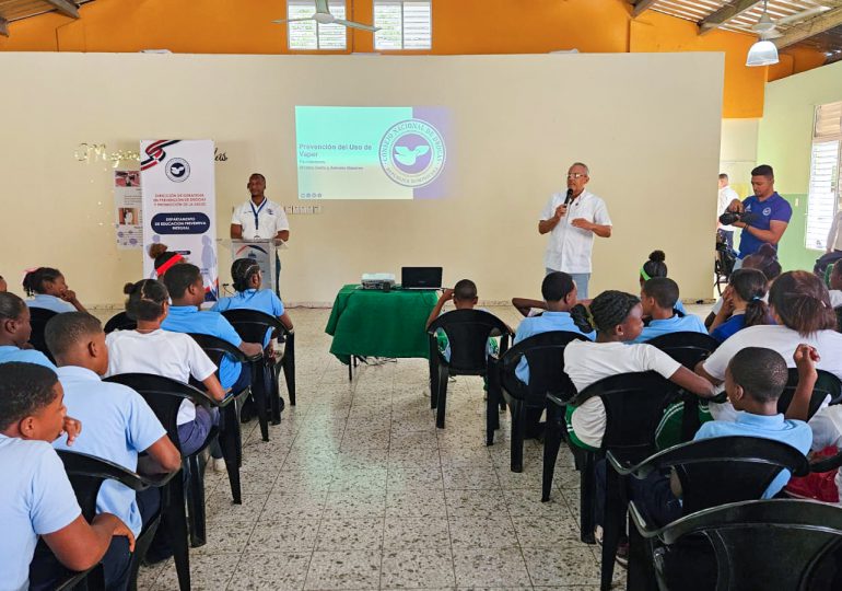 Realizan jornada de orientación sobre los riesgos de sustancias psicoactivas y el vapeo en Pedro Brand