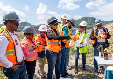 Barrick Pueblo Viejo realiza la jornada 53 de los monitoreos ambientales participativos junto a comunidades e INTEC