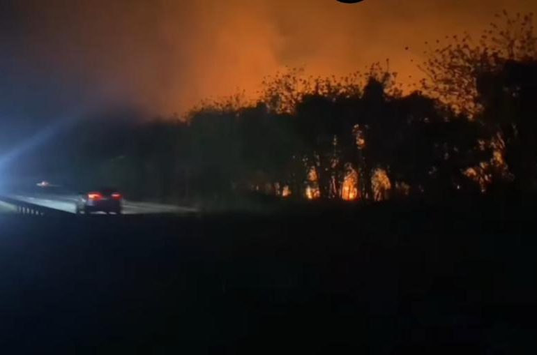 Es posible que el incendio en la autovía del Este haya sido intencional, según el jefe de bomberos de SPM