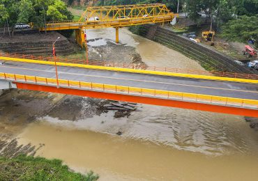 Obras Públicas cerrará el puente sobre el río Camú en La Vega por trabajos de reparación  