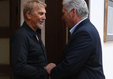 Díaz-Canel a Kevin Costner: “Eres muy admirado por el pueblo cubano”