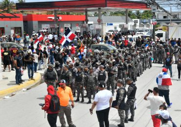 Senadores del PRM acusan a un "grupo de infiltrados" de generar caos en marcha de Friusa