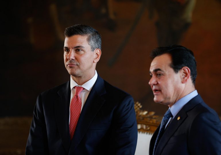 Políticos atribuyen a «apego» de Paraguay a Trump la pérdida de apoyos para liderar la OEA