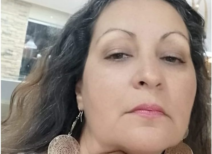 Bailarina clásica y poetisa Ninoska Velázquez obtiene galardón en España