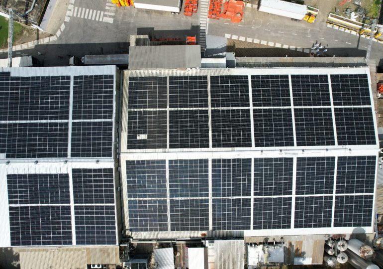 Sigma inaugura instalación de paneles solares en su planta de lácteos en Sosúa