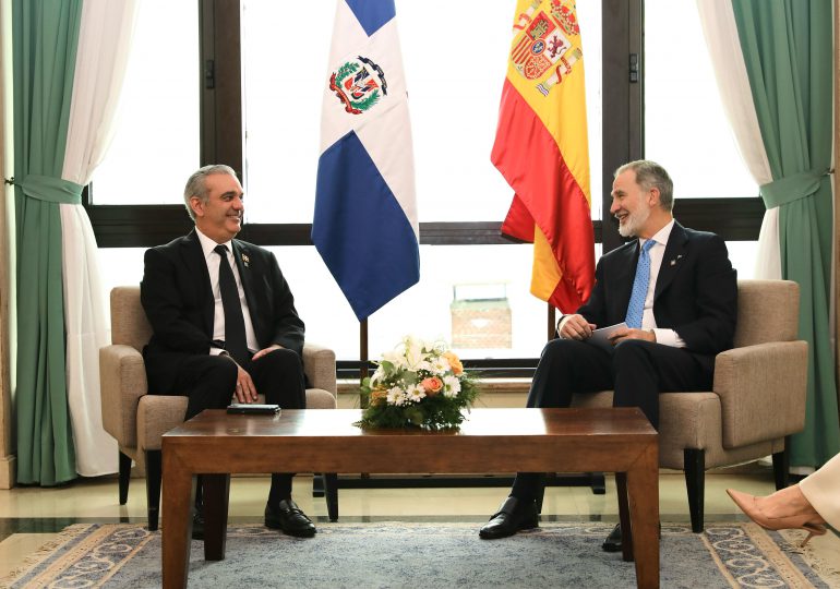 Presidente Abinader se reúne con el Rey de España