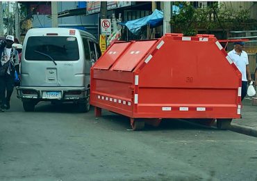 DIGESETT convocará al alcalde Dio Astacio y al INTRANT para tratar la “problemática” de los contenedores de basura en la vía pública