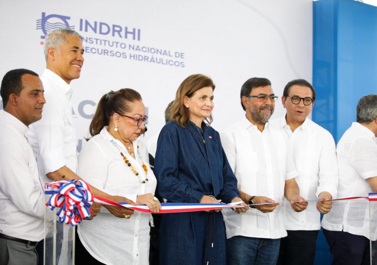 Raquel Peña afirma garantizar el acceso al agua y la educación es fundamental para el desarrollo del país